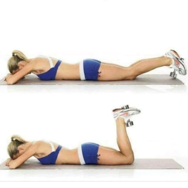  Use a dumbbell to curl your hamstrings