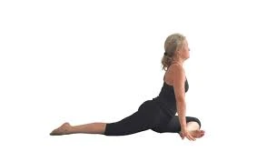 Ardha Eka Pada Rajakapotasana 
